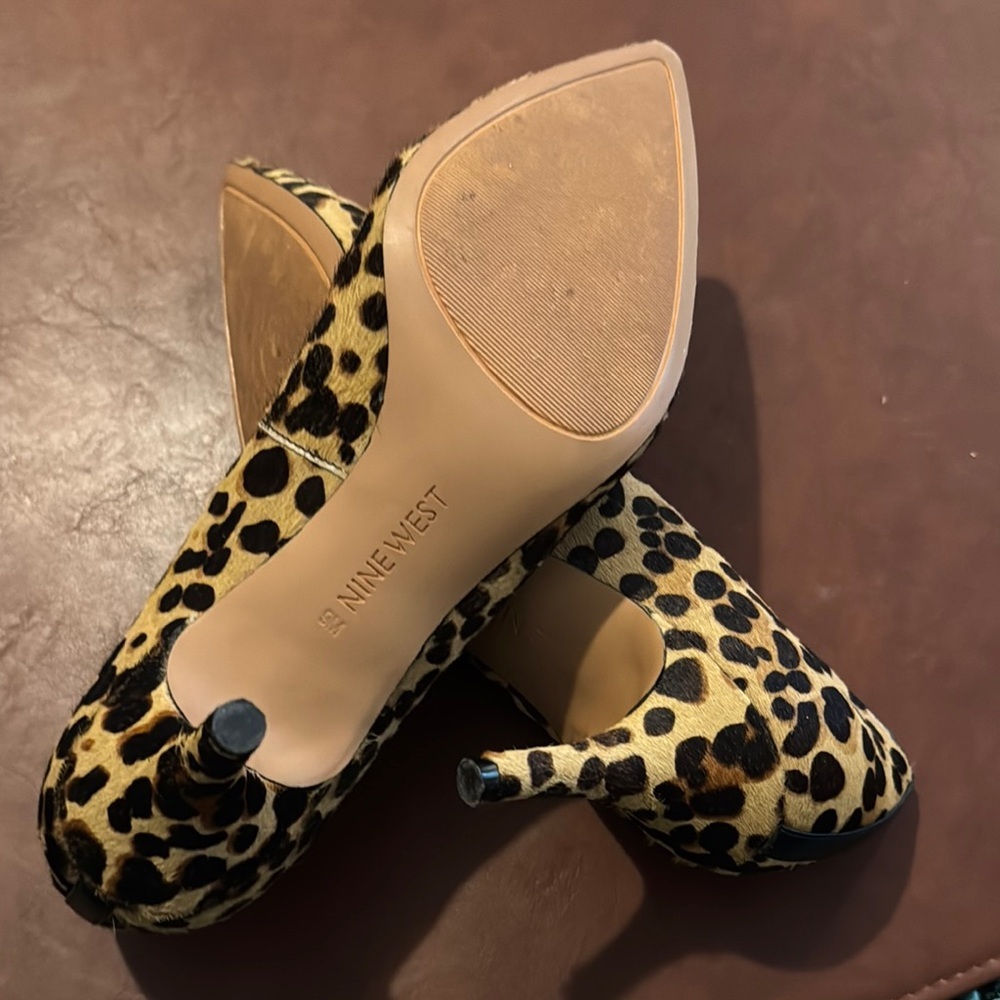 Nine West Brown and Black Heels Classic Elegance - Picture 12 of 13